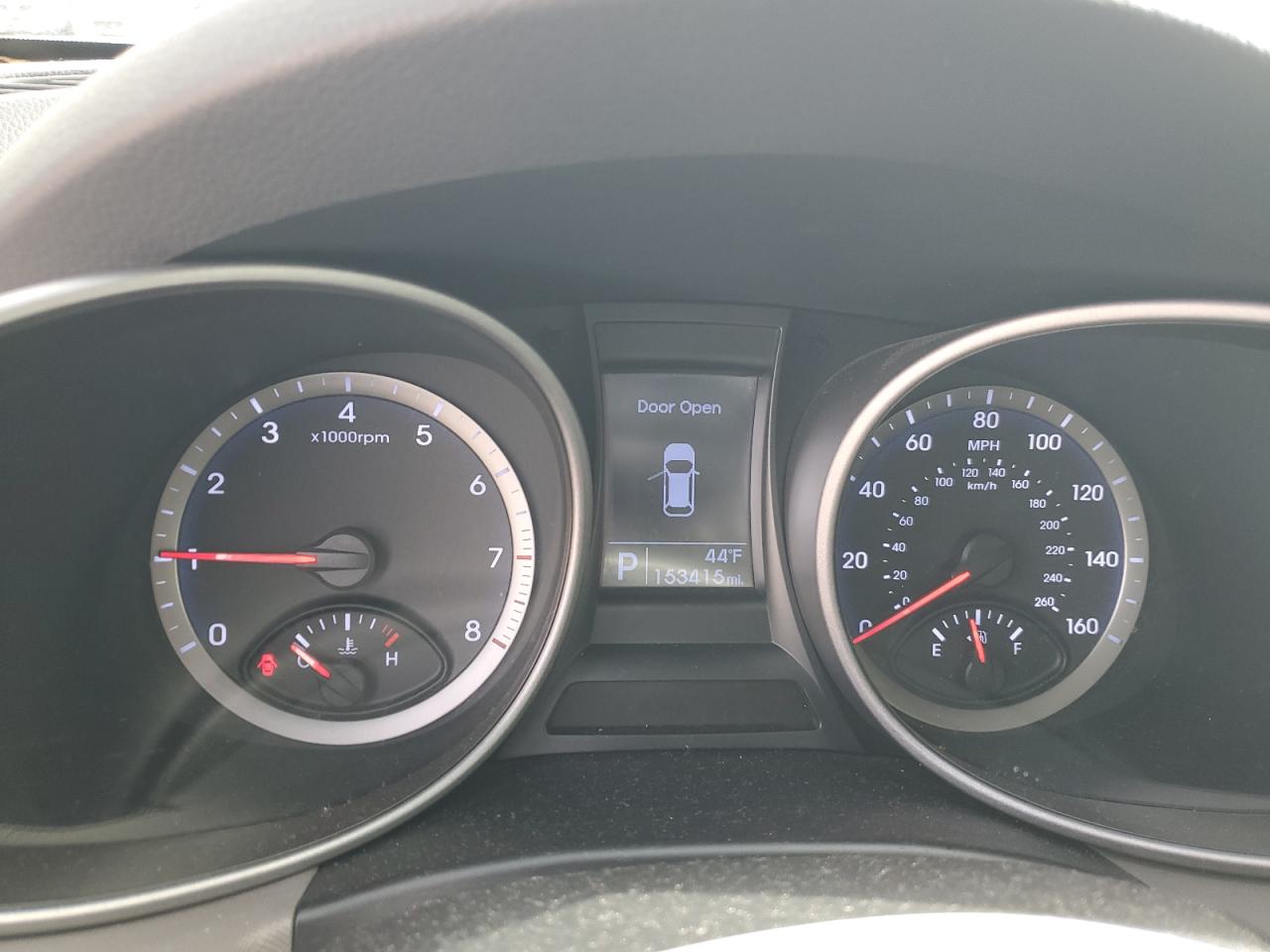 2015 Hyundai Santa Fe - Image 9