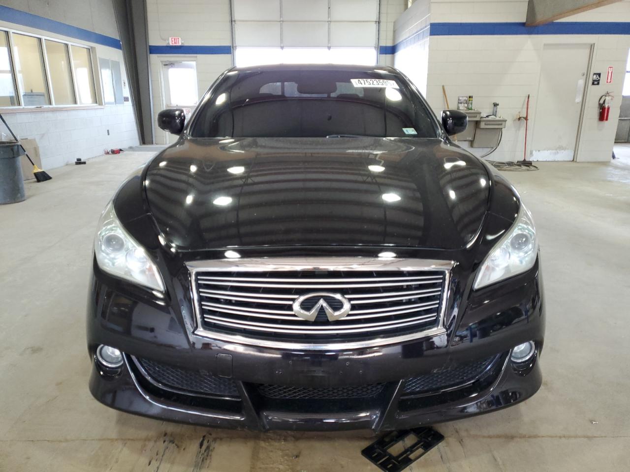 2012 Infiniti M - Image 5