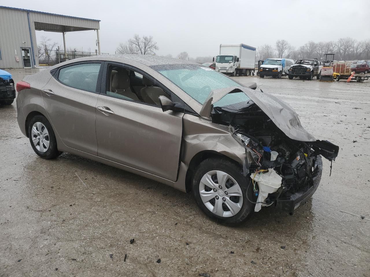2016 Hyundai Elantra - Image 4