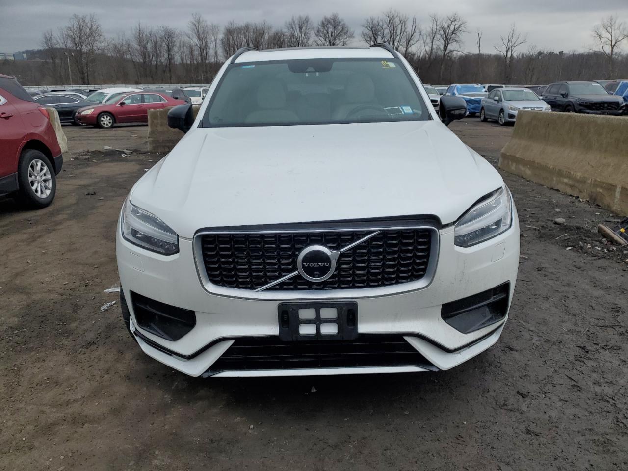 2020 Volvo XC90 - Image 5