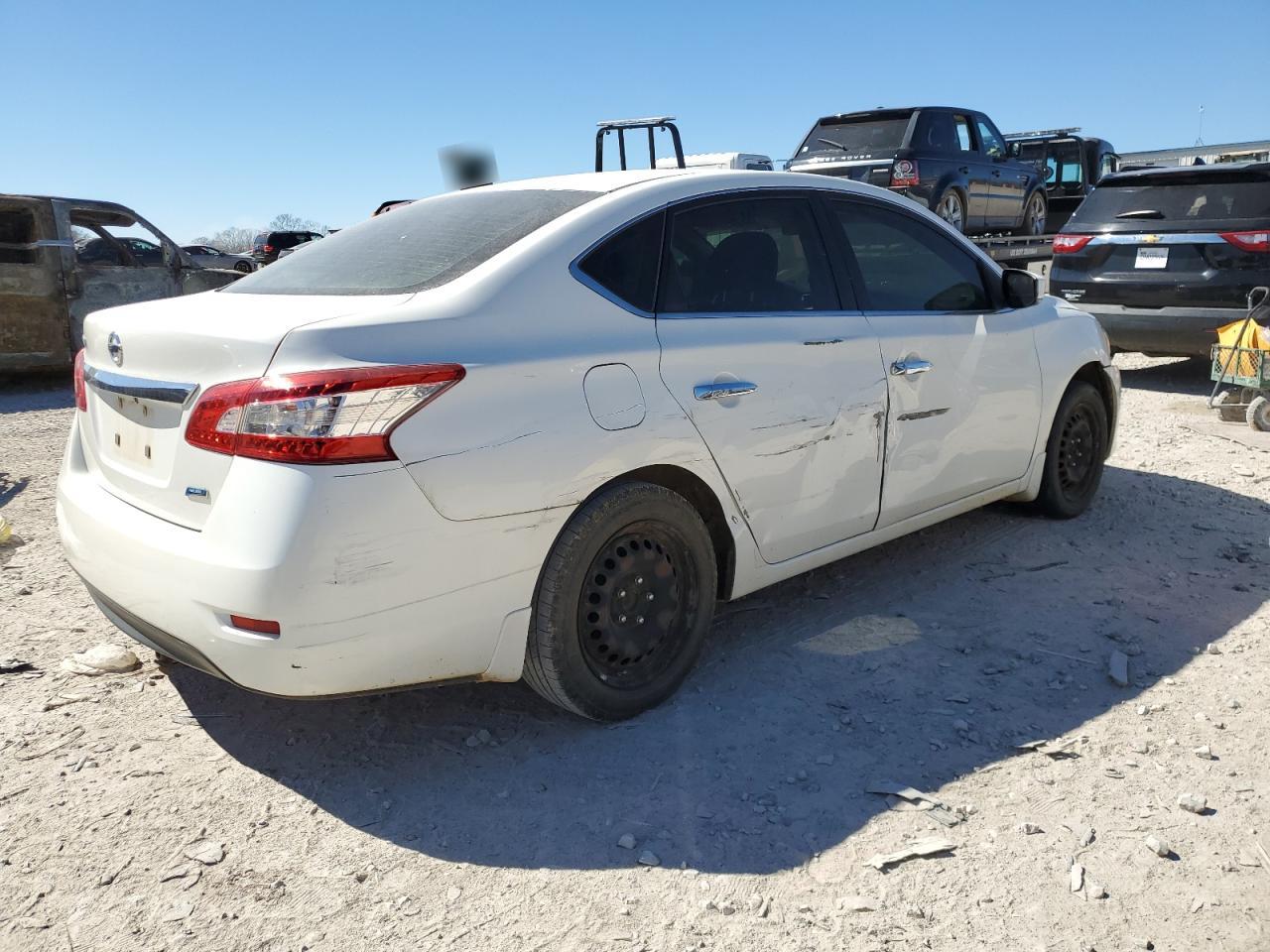 2014 Nissan Sentra - Image 3