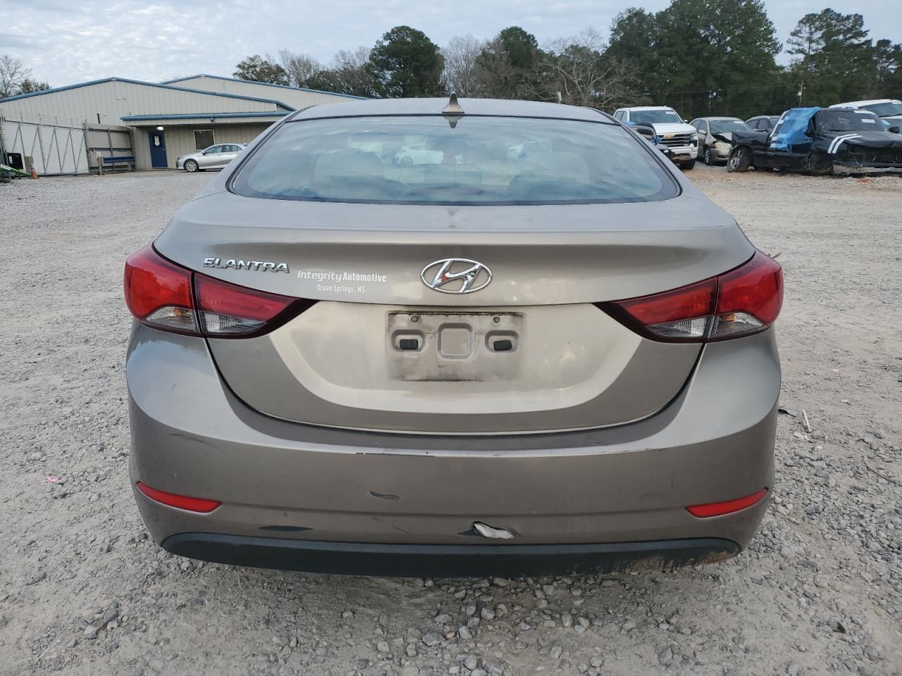 2015 Hyundai Elantra - Image 6