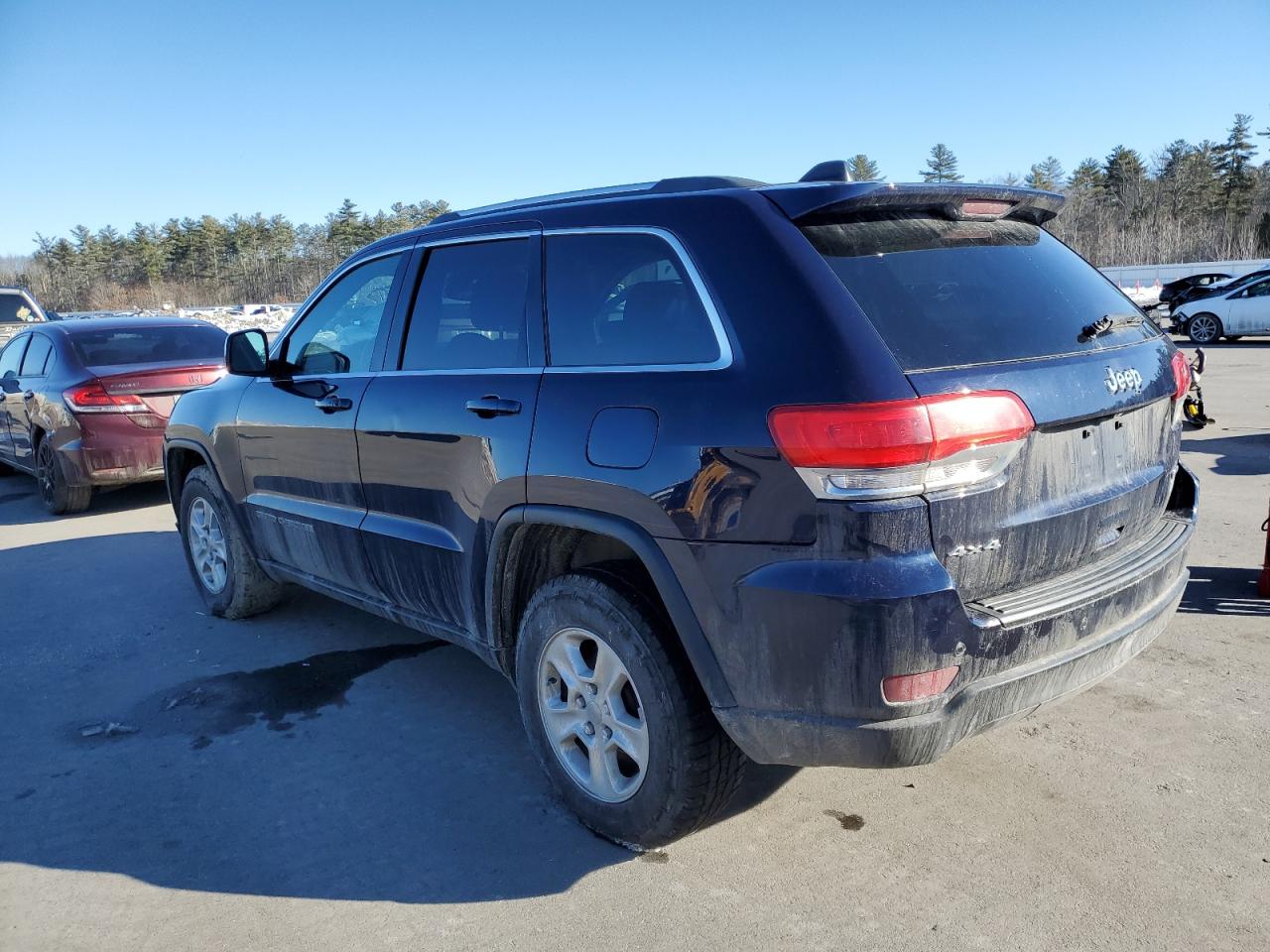 2017 Jeep Grand Cherokee - Image 2