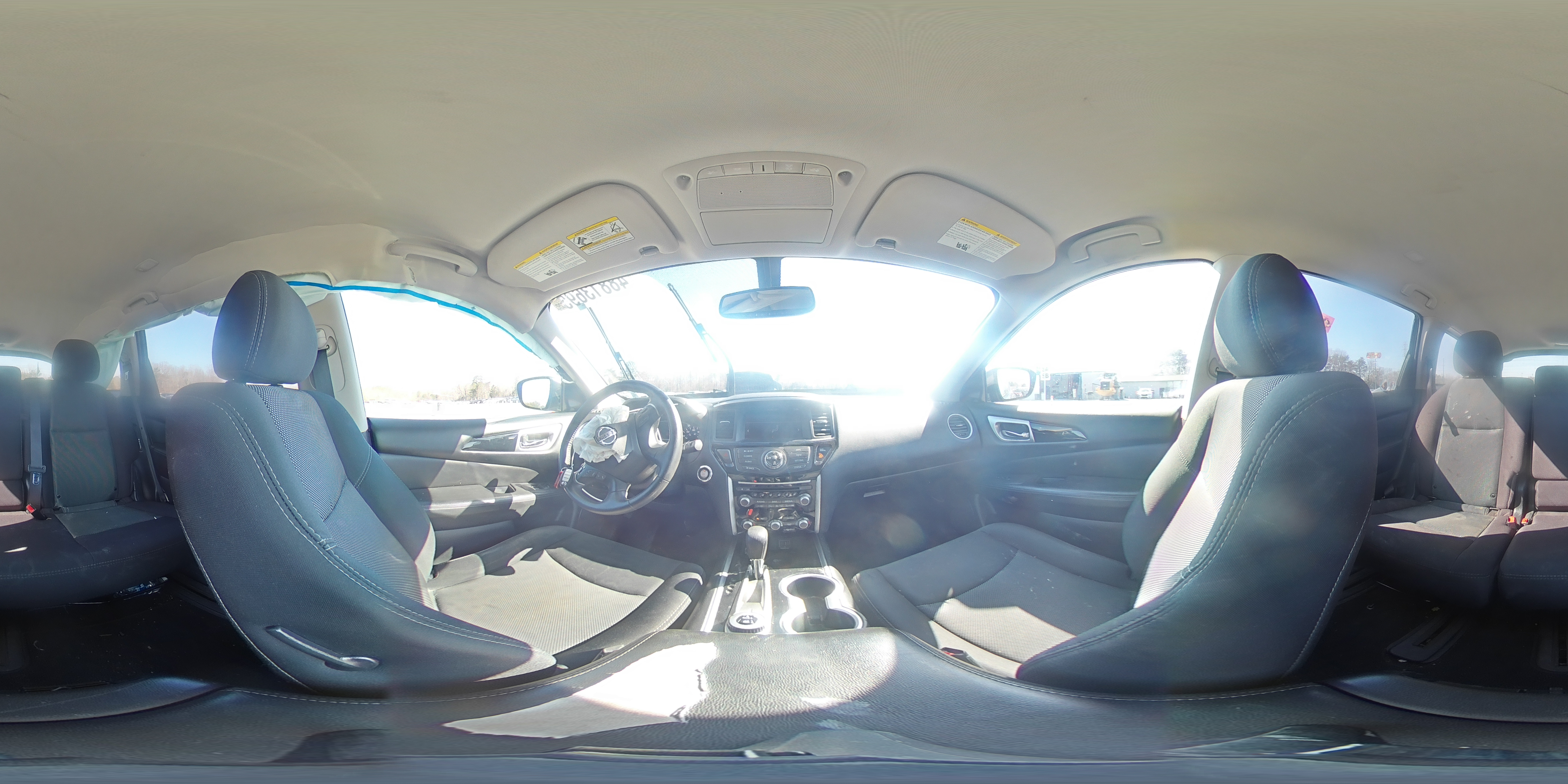2019 Nissan Pathfinder - Image 14