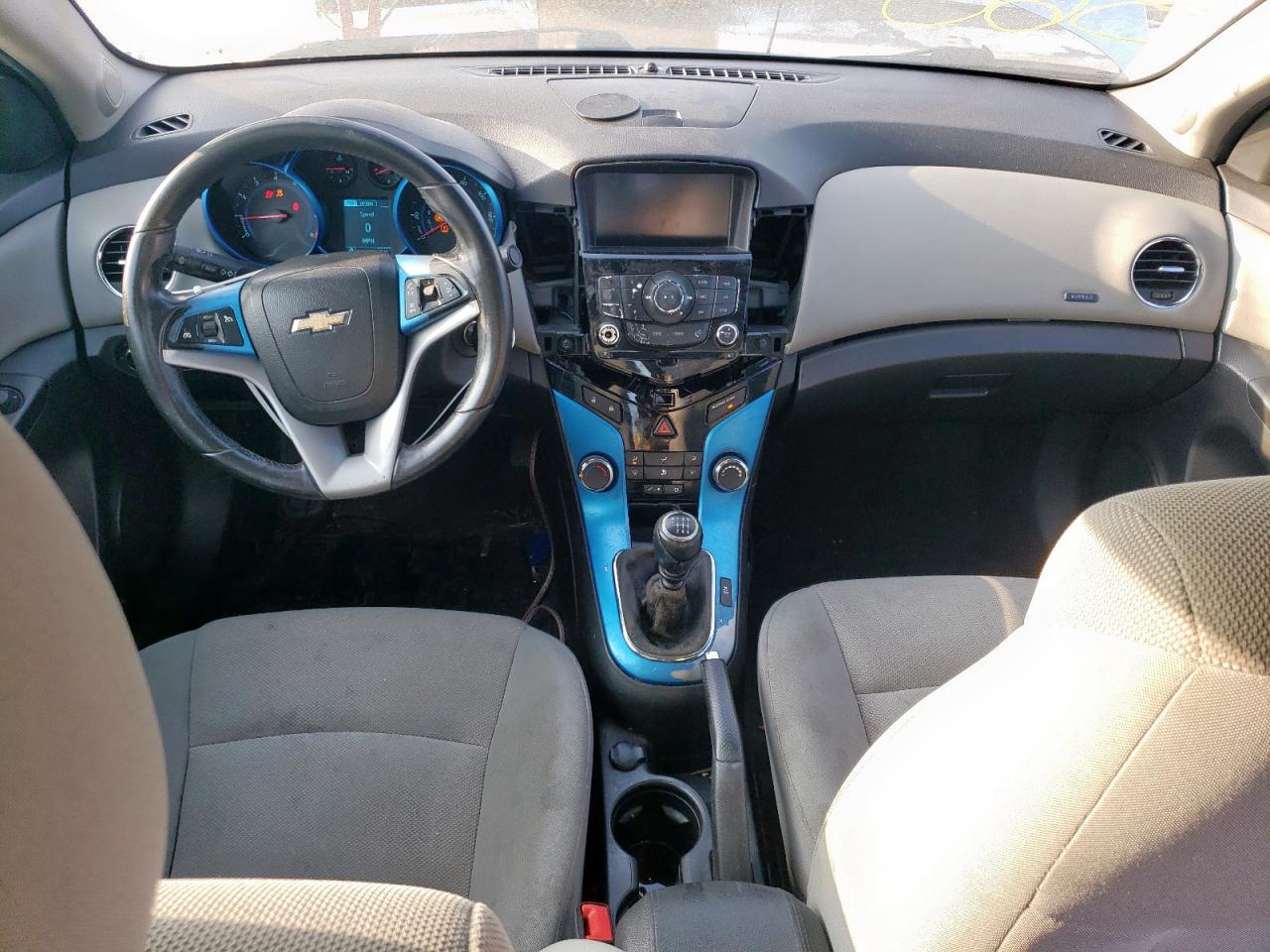 2013 Chevrolet Cruze - Image 8