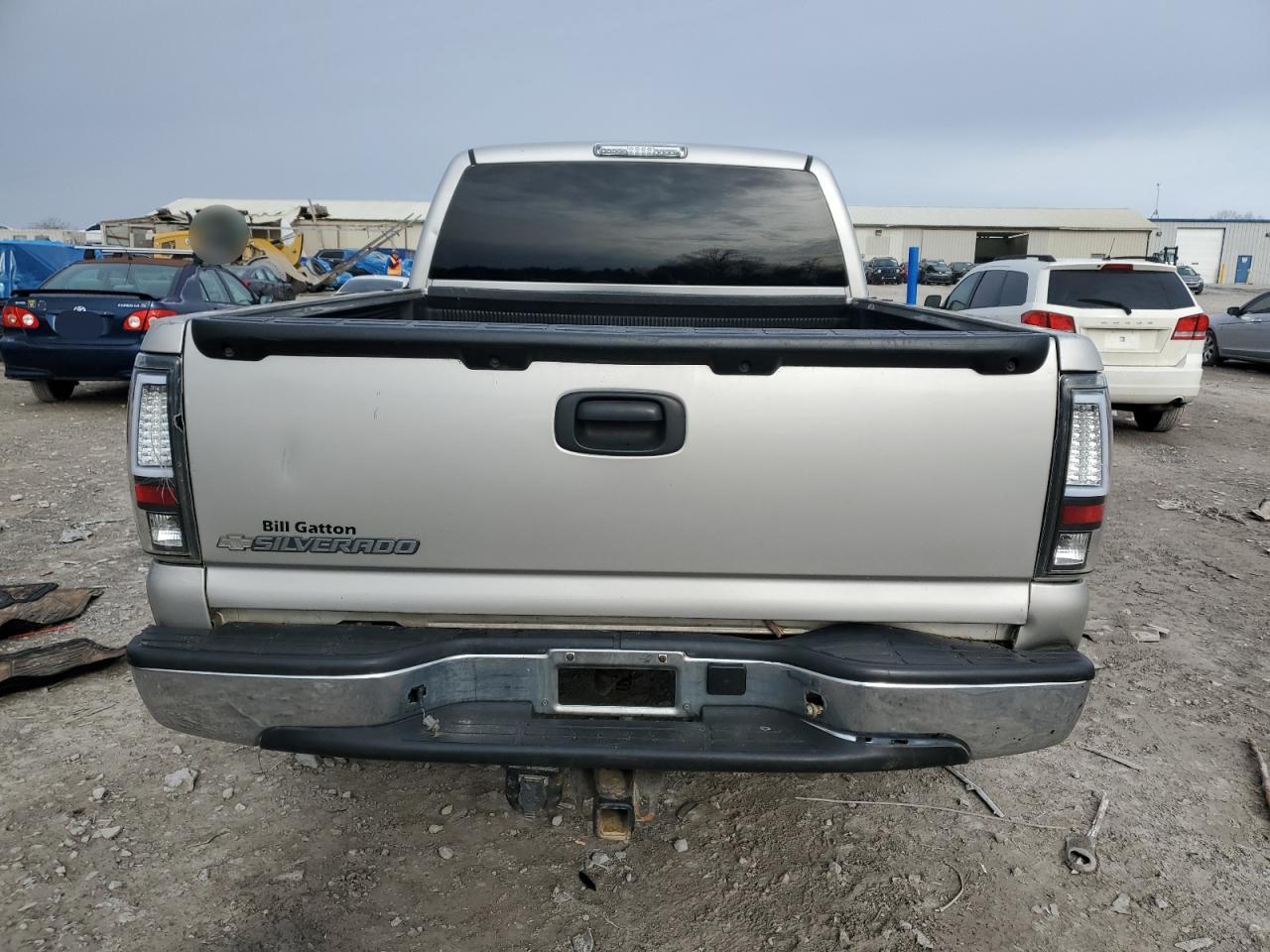 2006 Chevrolet Silverado - Image 6