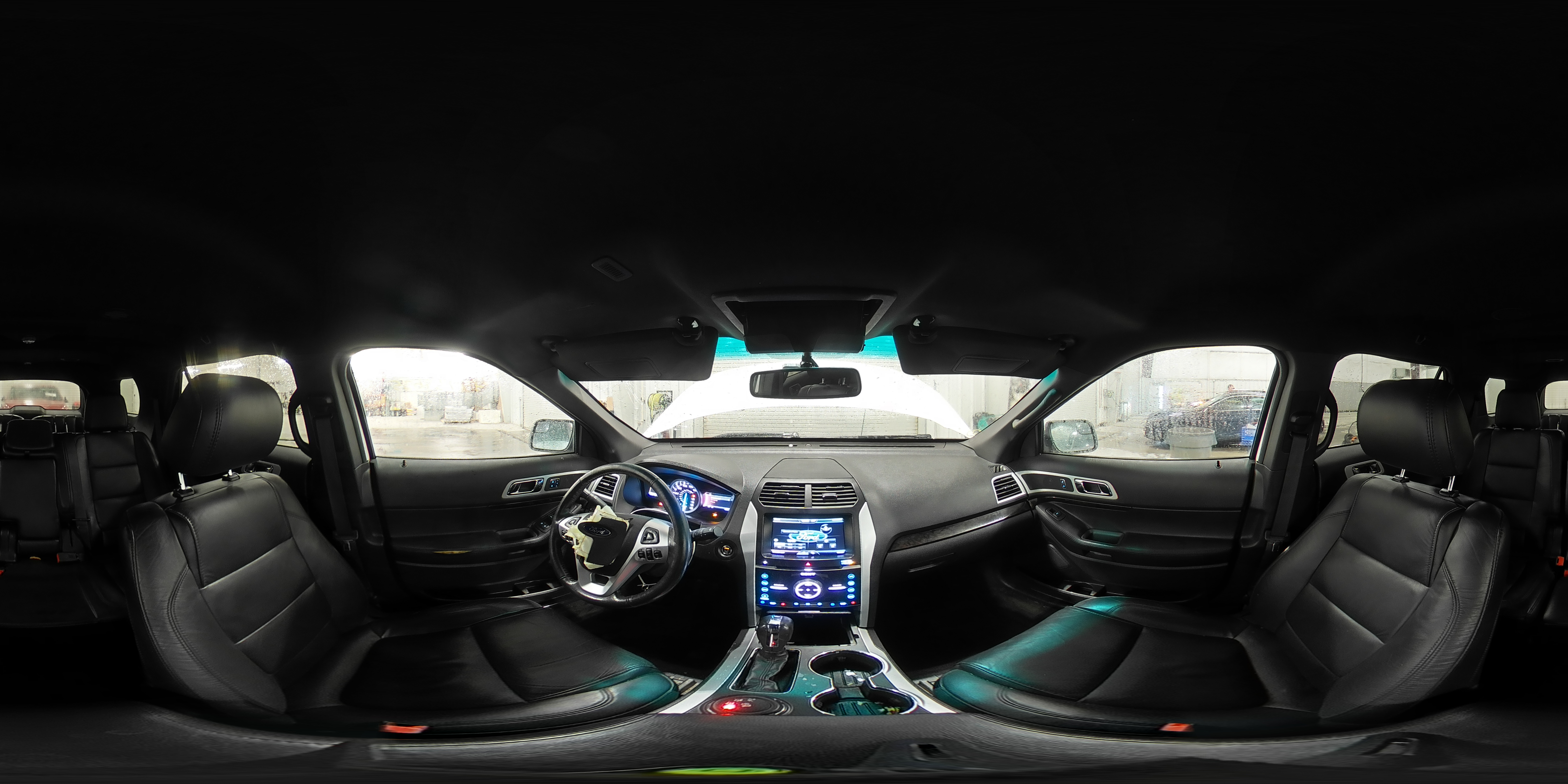 2014 Ford Explorer - Image 13