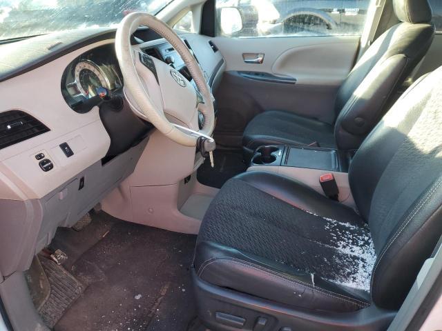  TOYOTA SIENNA 2012 Biały