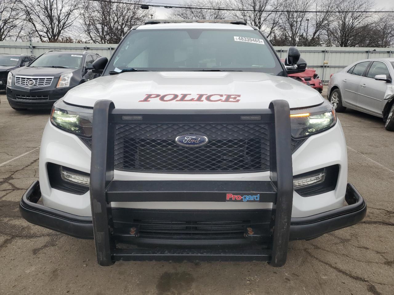 2023 Ford Explorer - Image 5