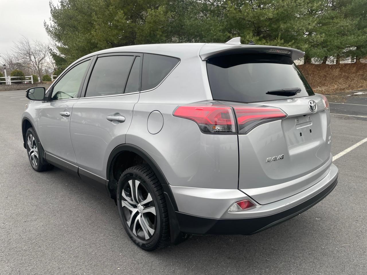 JTMBFREV4JJ203694 TOYOTA RAV4 2018