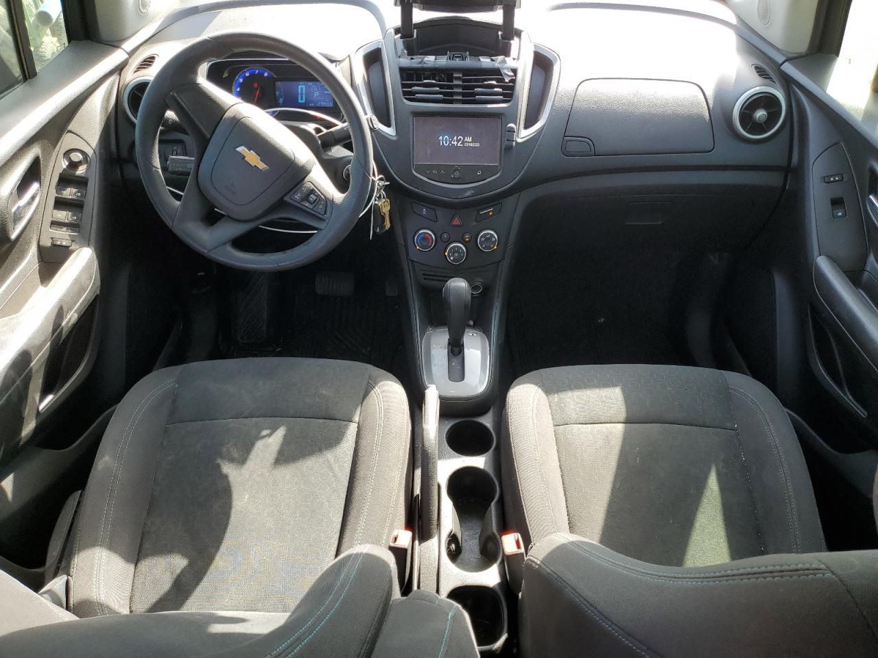 KL7CJKSBXGB574010 CHEVROLET TRAX 2016