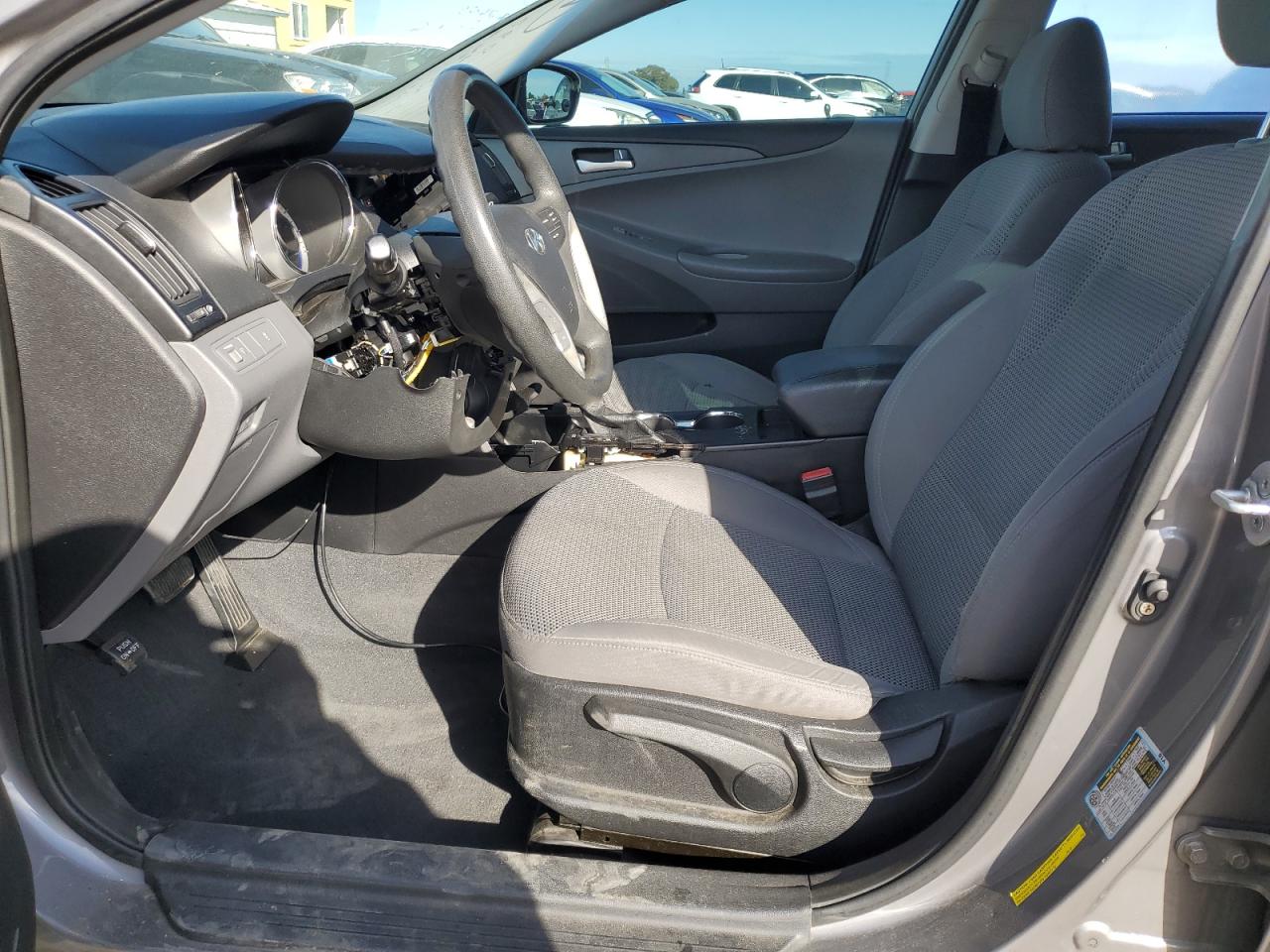 2011 Hyundai Sonata - Image 7