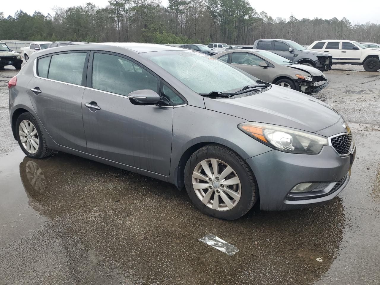 2015 Kia Forte - Image 4