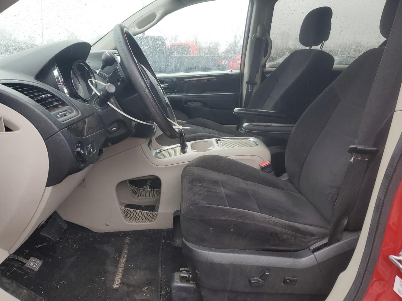 2014 Dodge Caravan - Image 7