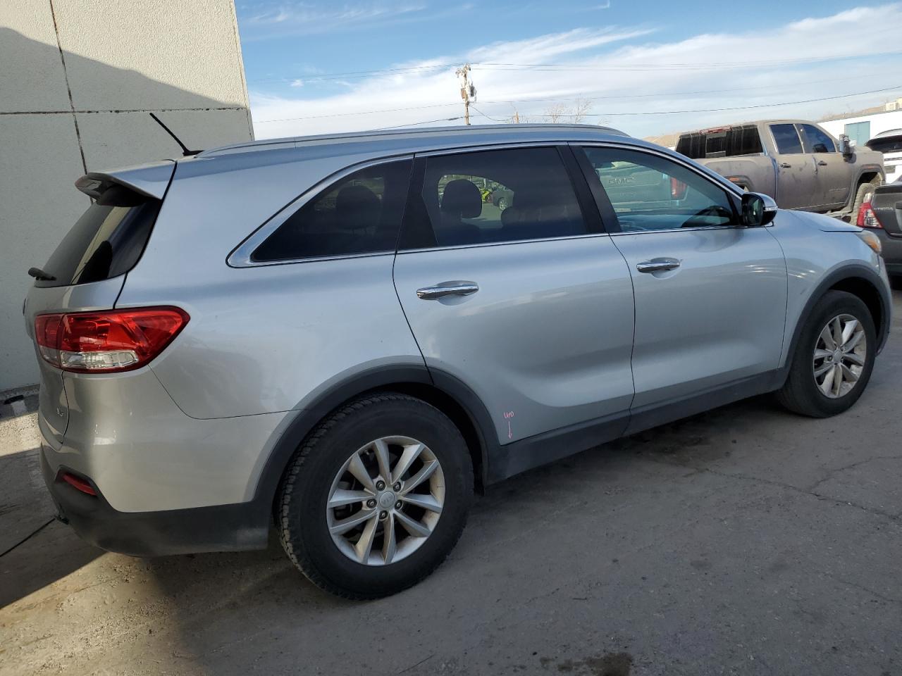 2017 Kia Sorento - Image 3