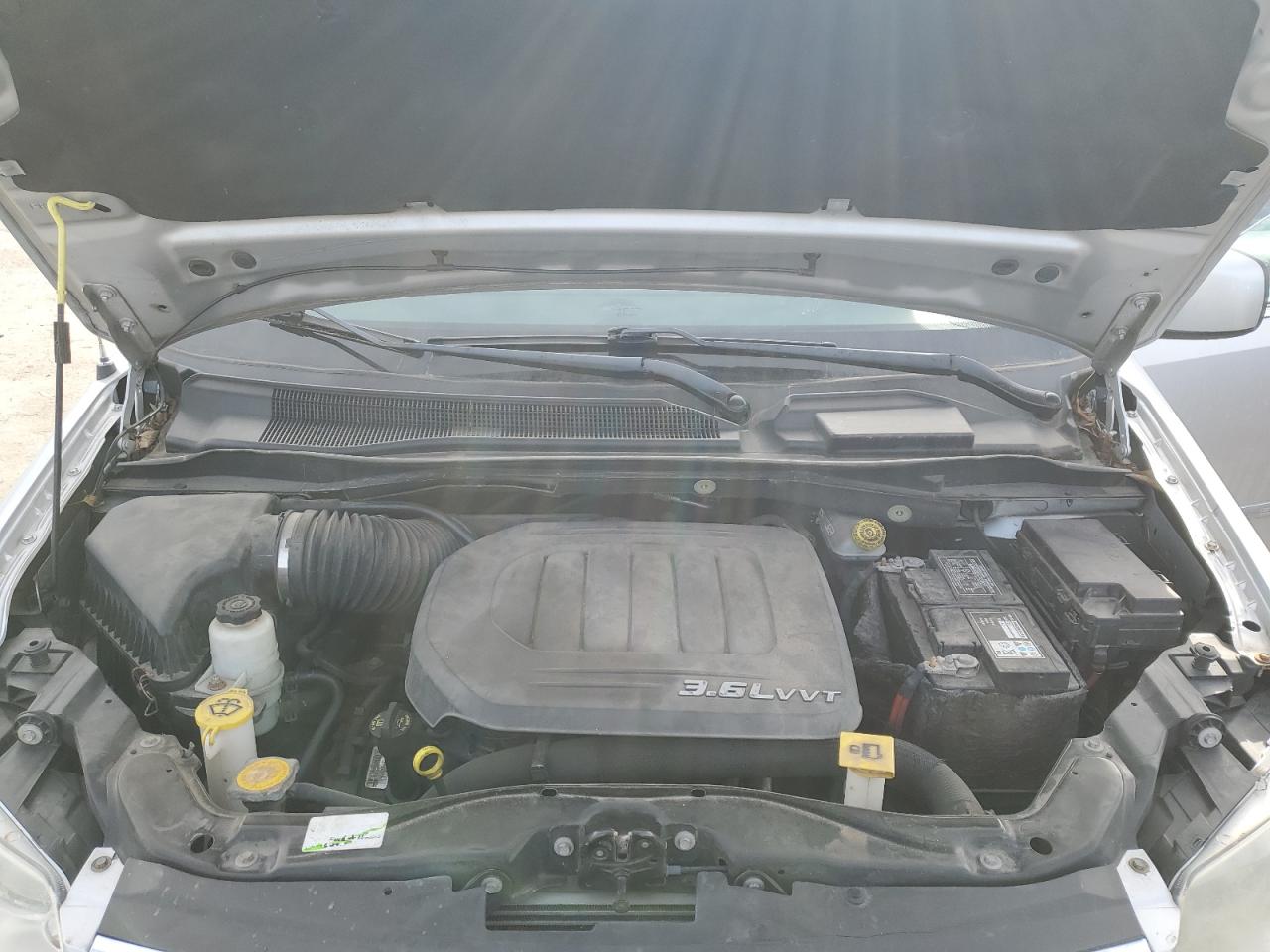 2012 Chrysler Town & Country - Image 12
