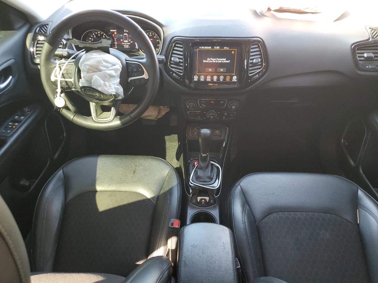 2018 Jeep Compass - Image 8