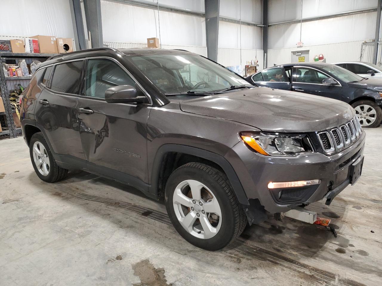 2018 Jeep Compass - Image 4
