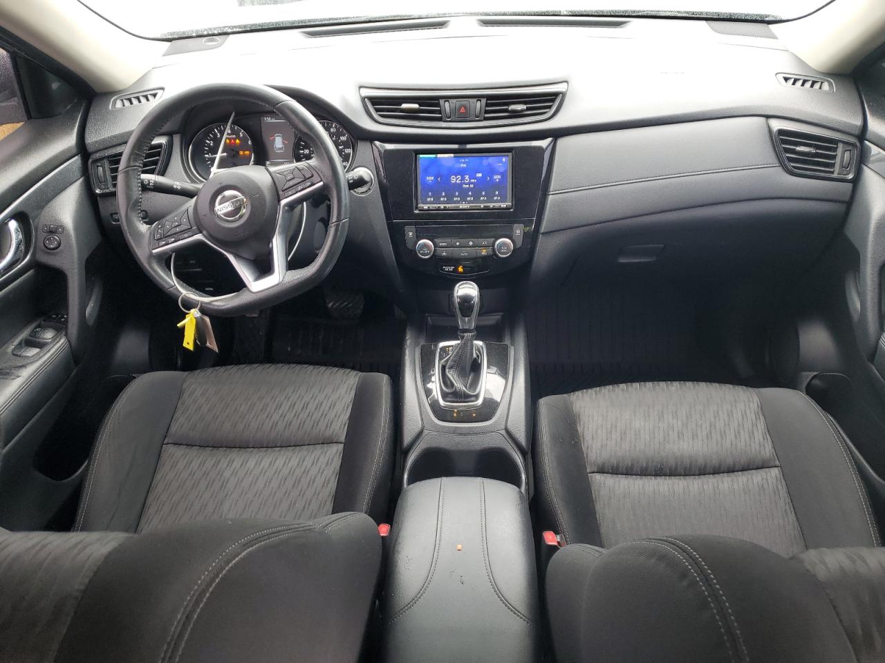 KNMAT2MT3HP609730 NISSAN ROGUE 2017