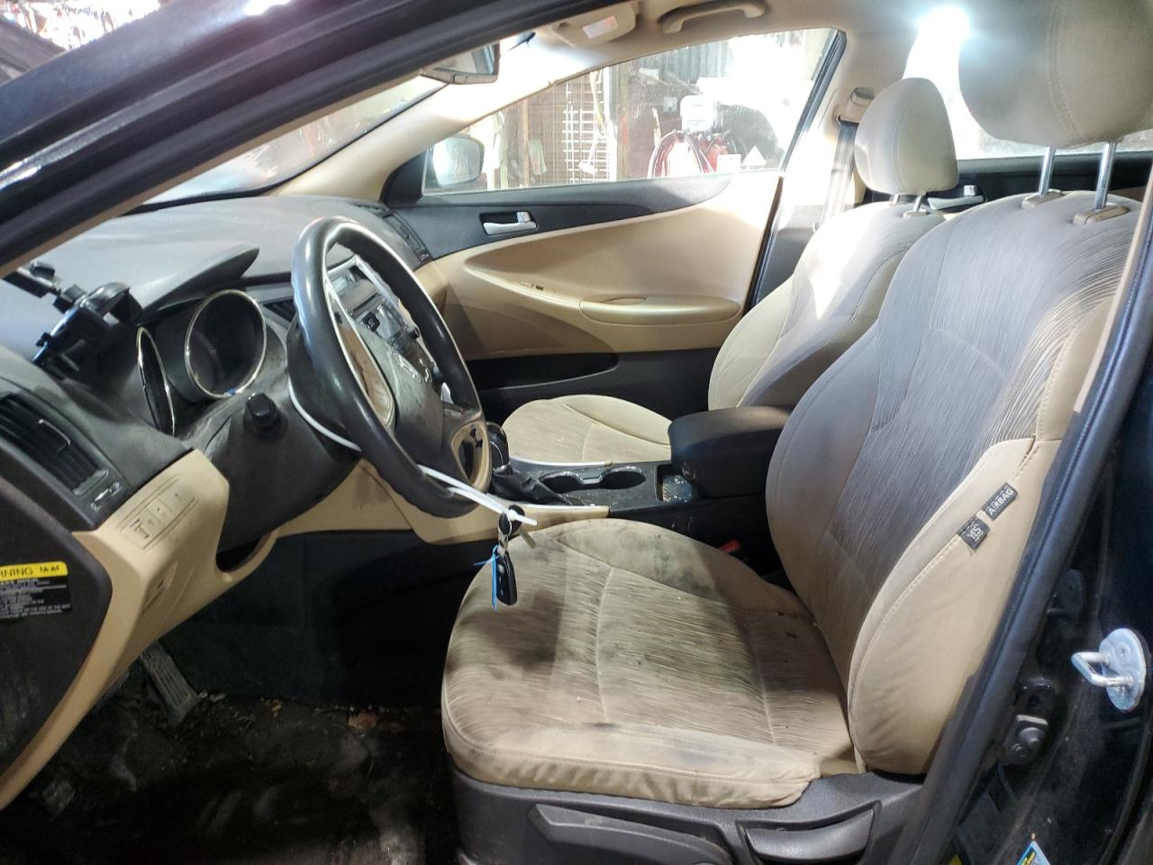 2013 Hyundai Sonata - Image 7