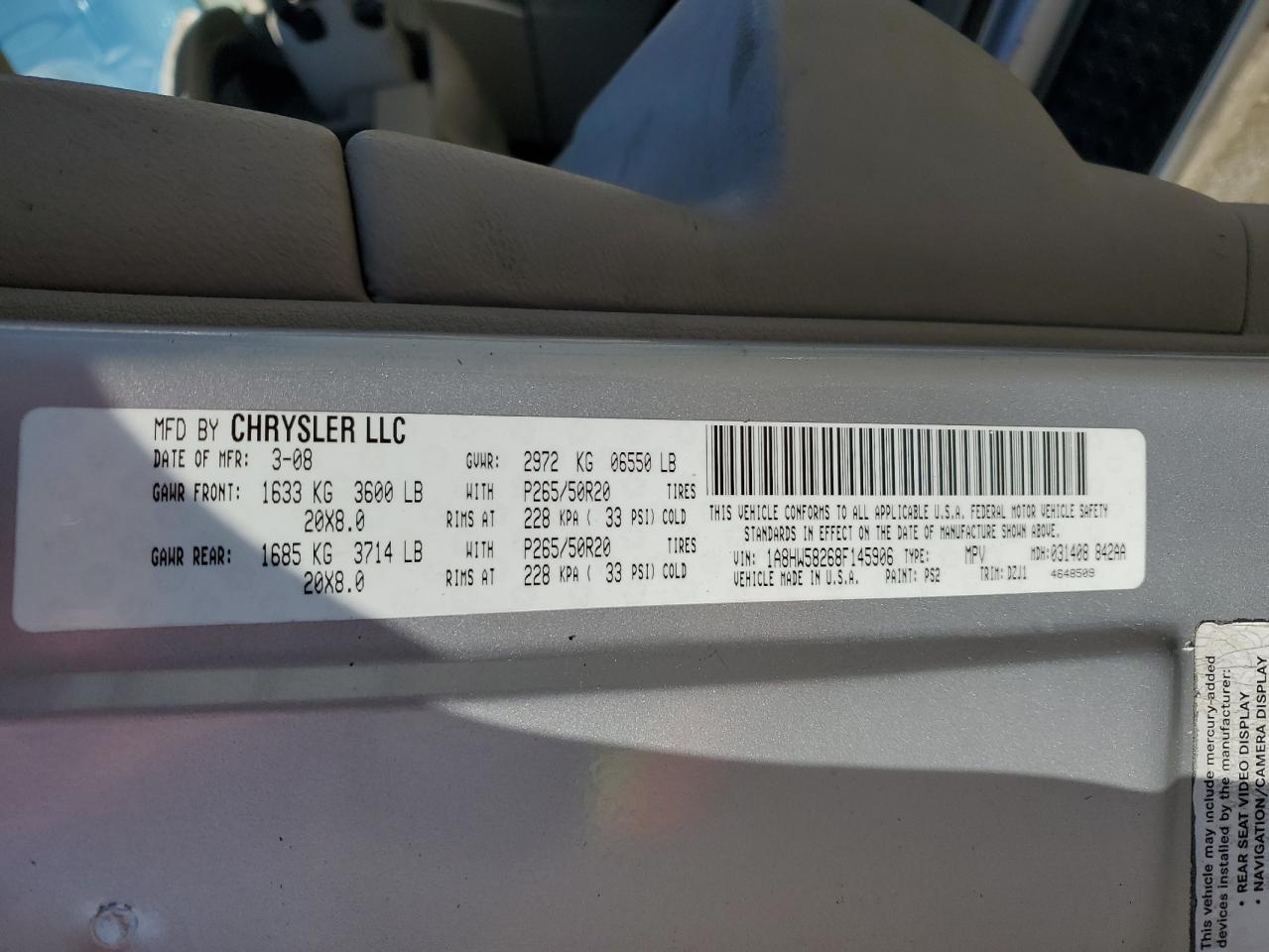 2008 Chrysler Aspen - Image 13