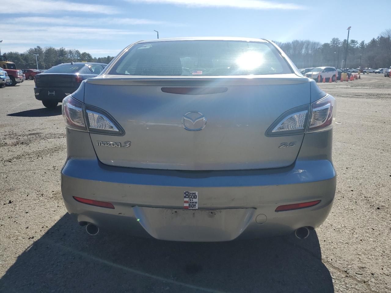 2012 Mazda 3 - Image 6