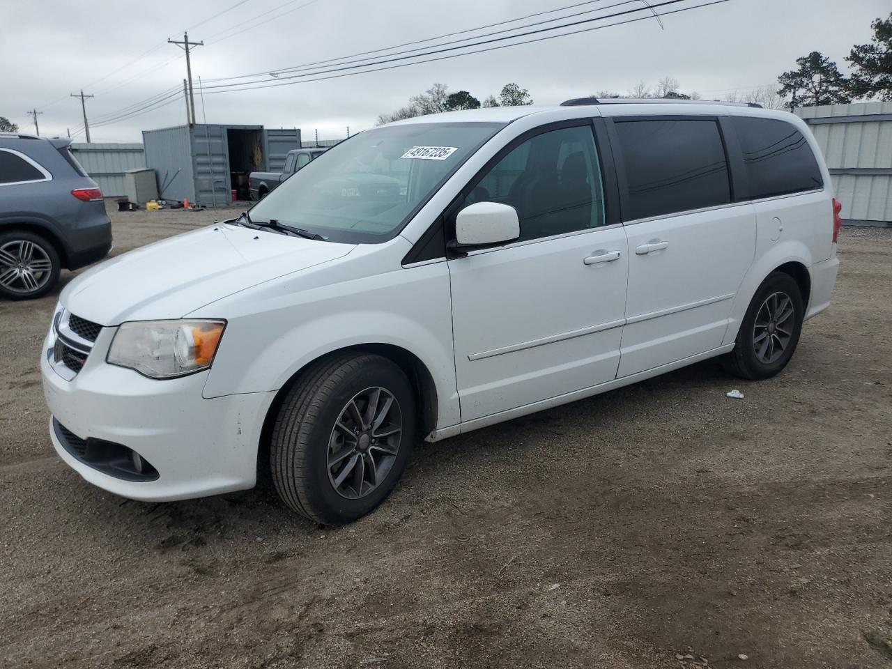 2017 Dodge Caravan - Image 1