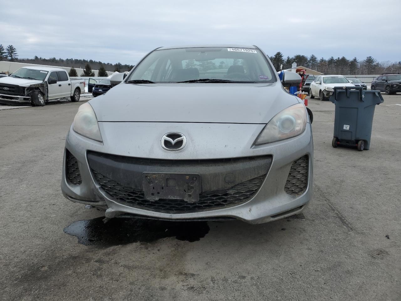 2013 Mazda 3 - Image 5