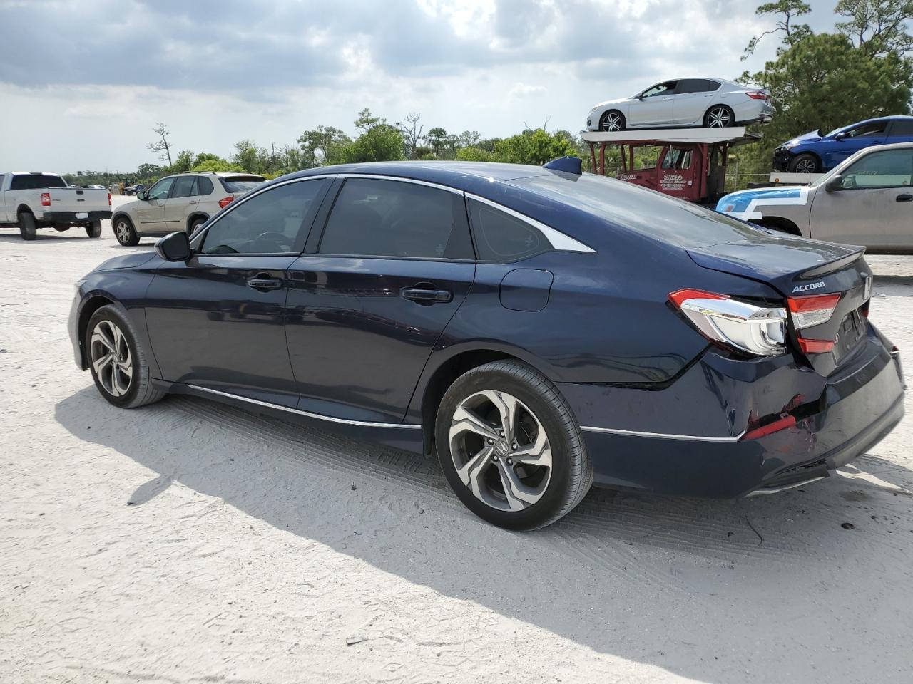 1HGCV1F44JA106995 HONDA ACCORD 2018