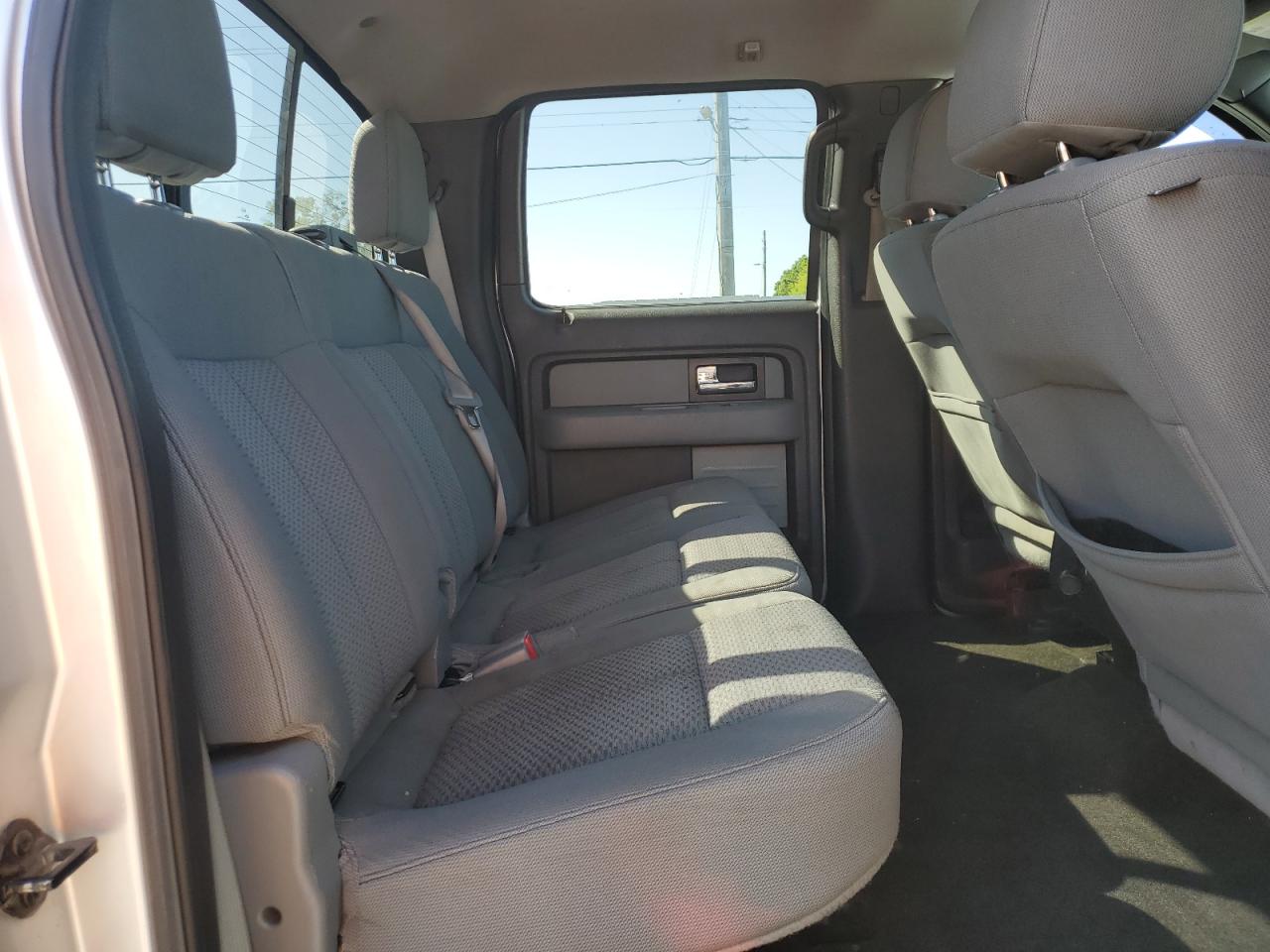 2013 Ford F-150 - Image 10