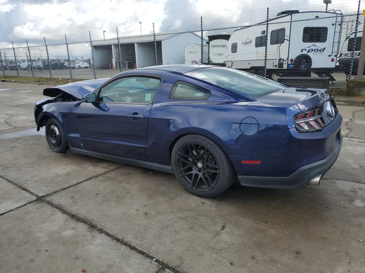2011 Ford Mustang - Image 2