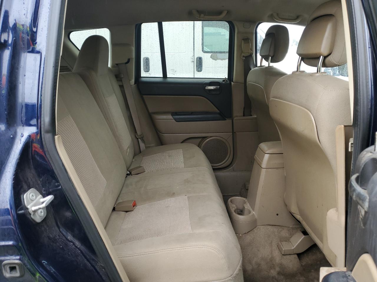 2016 Jeep Compass - Image 11