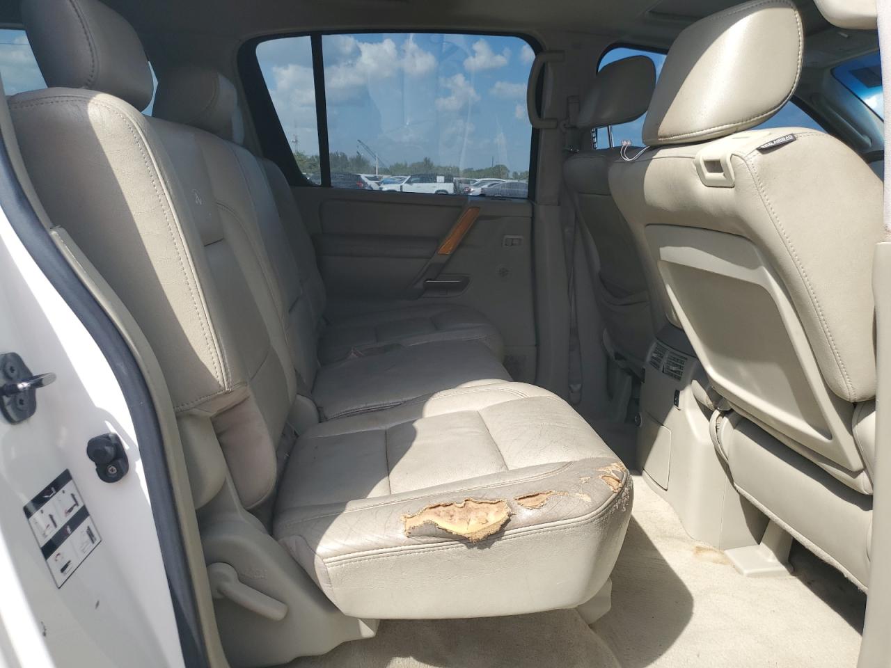 2007 Infiniti QX56 - Image 11