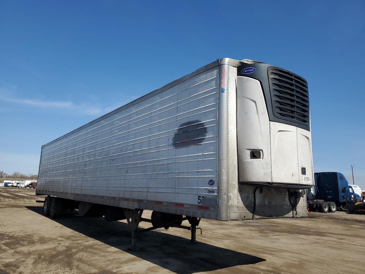 2013 Utility Trailer Vs2Ra Refrigerated Van Trailer for Sale in Elgin, IL - Top/Roof