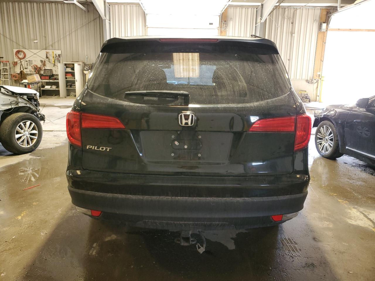 2017 Honda Pilot - Image 6