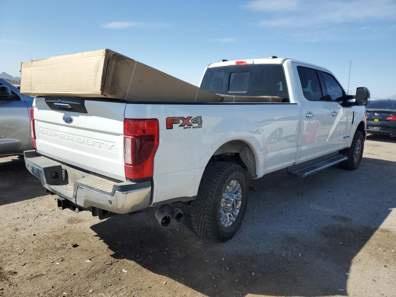 2022 Ford F350 - Image 3
