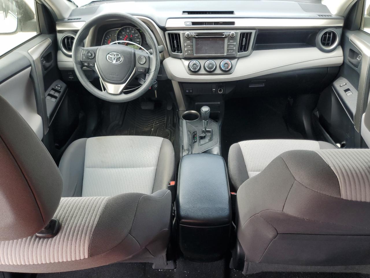 2015 Toyota RAV 4 - Image 8