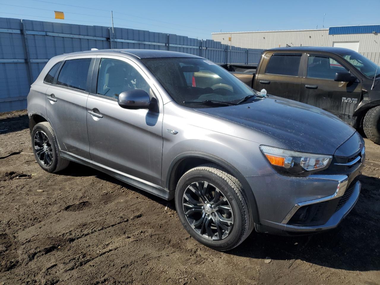 2019 Mitsubishi Outlander - Image 4