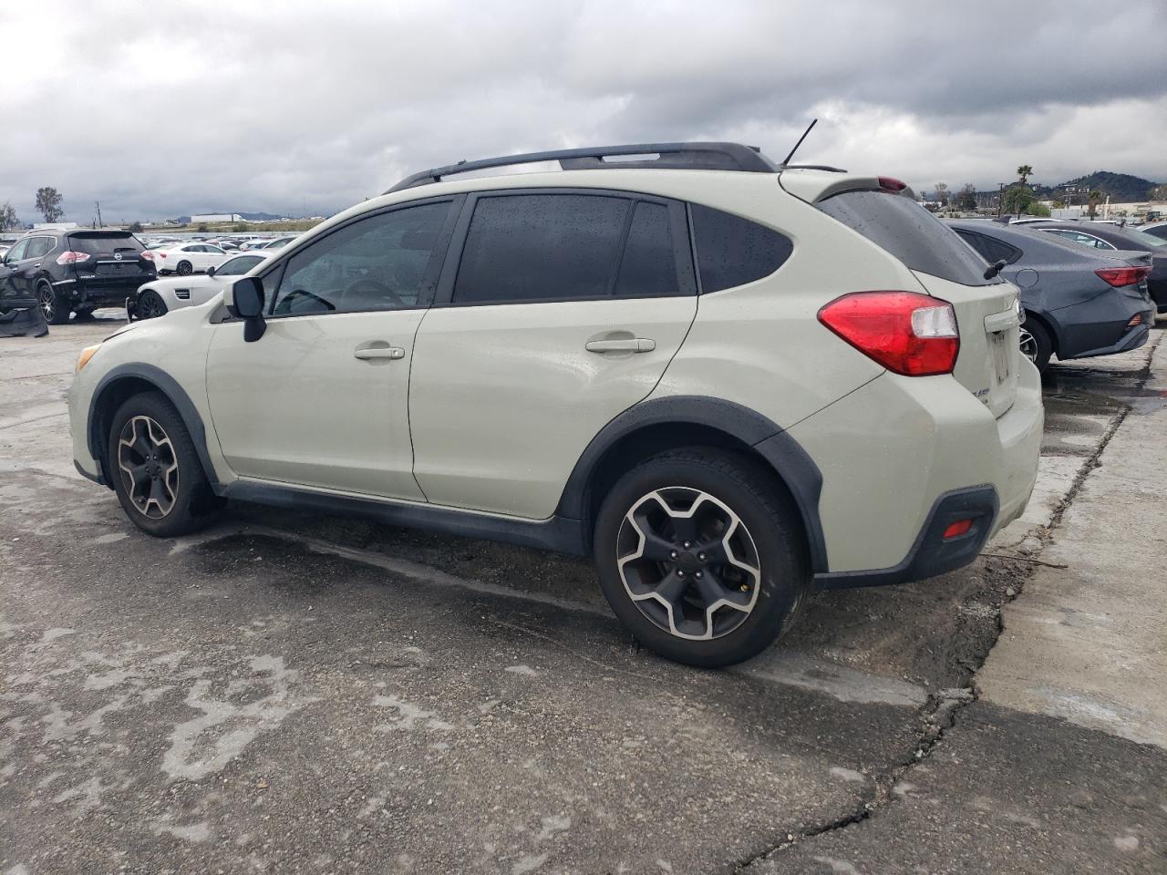 2014 Subaru XV - Image 2