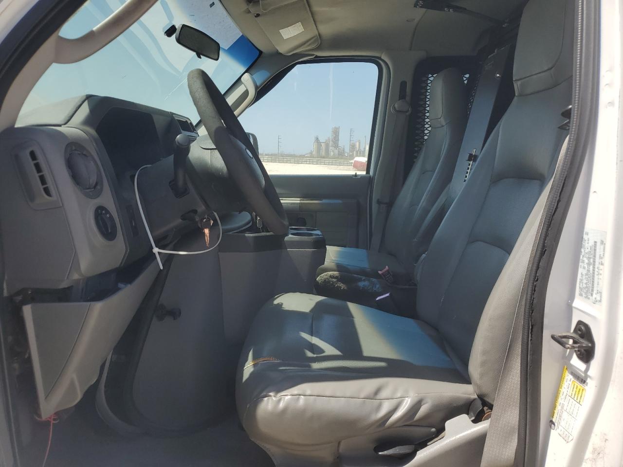 2010 Ford Econoline - Image 7