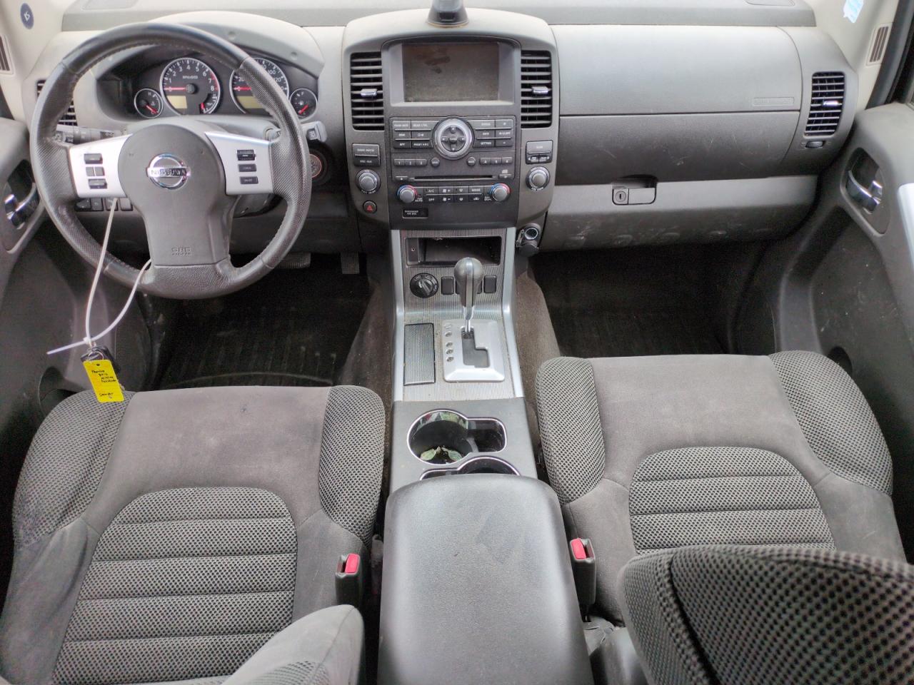 2012 Nissan Pathfinder - Image 8