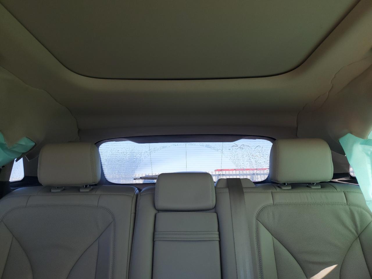 2017 Lincoln MKX - Image 10