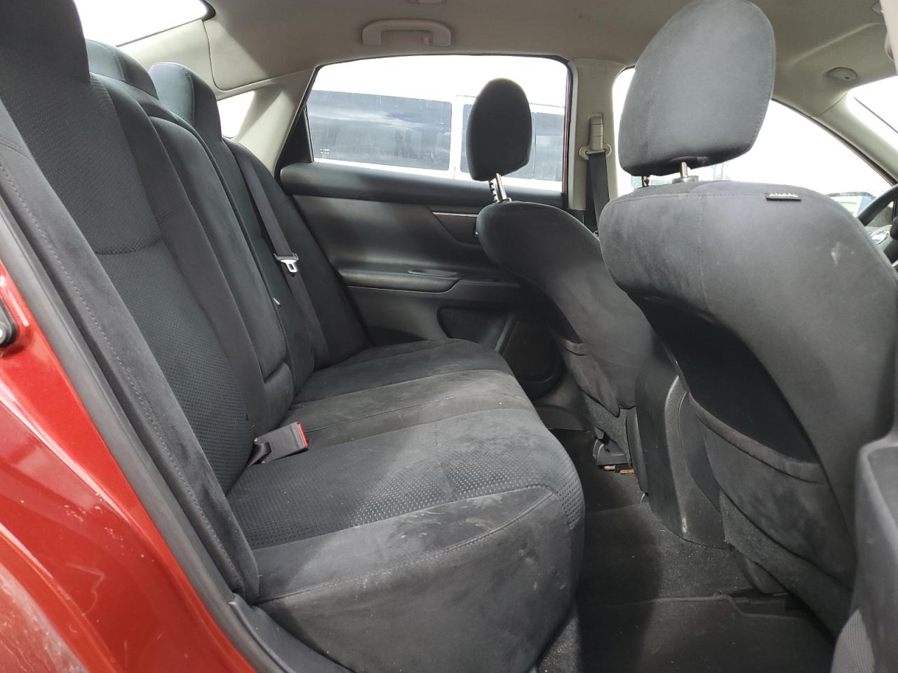 2015 Nissan Altima - Image 10