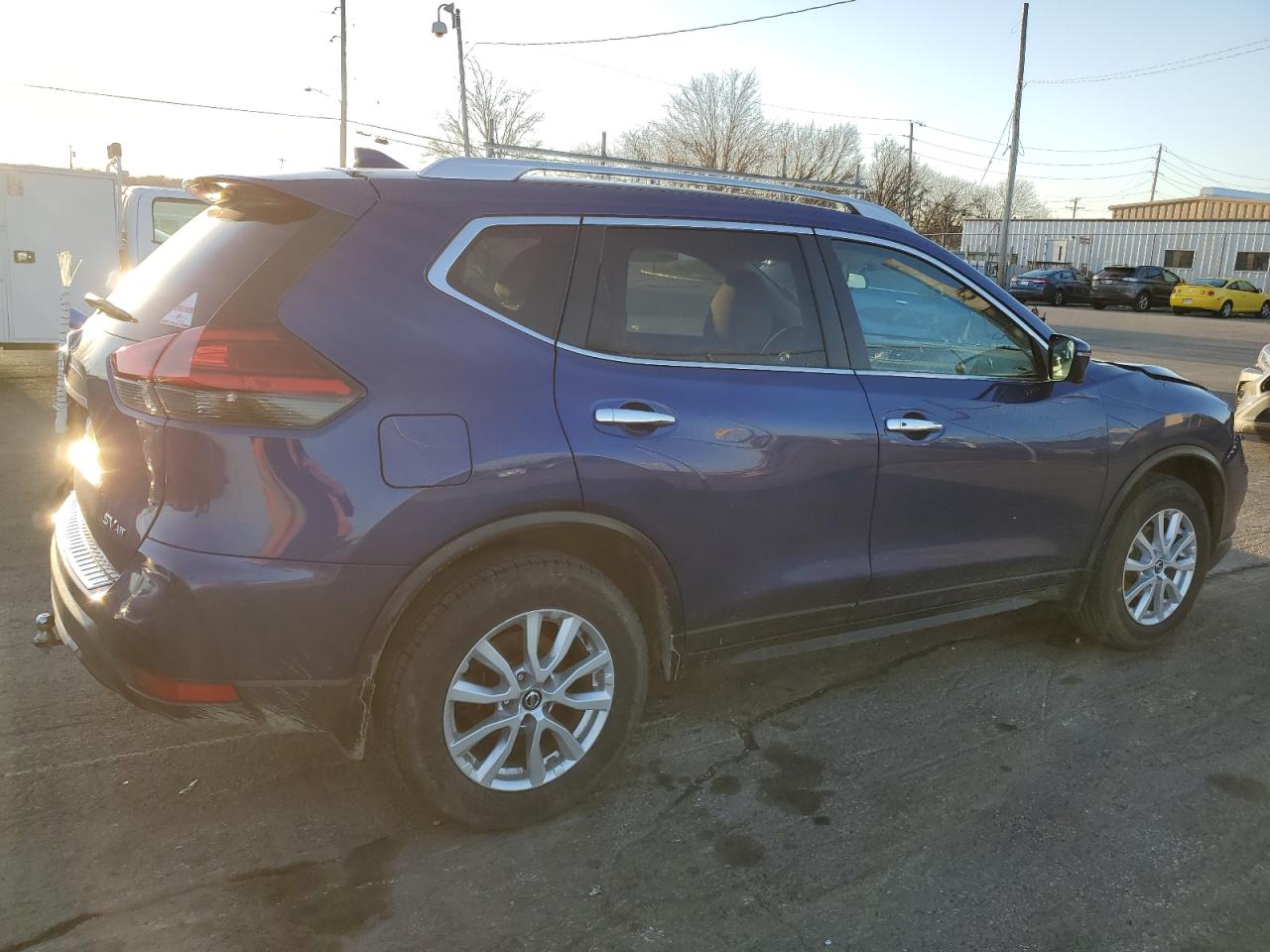 5N1AT2MV3HC744176 NISSAN ROGUE 2017