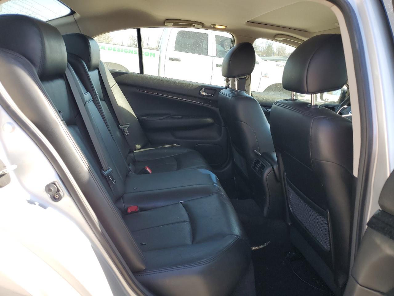 2013 Infiniti G - Image 10
