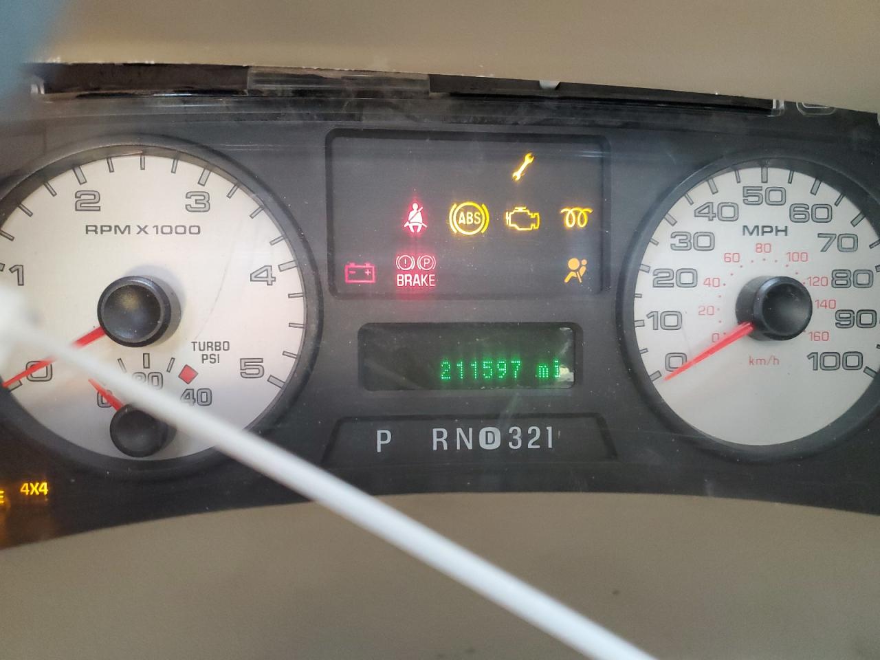 2005 Ford F250 - Image 9