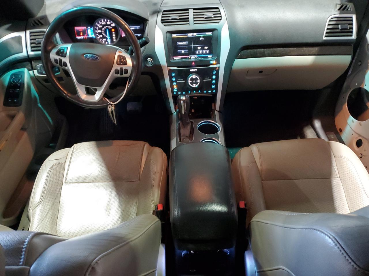 2011 Ford Explorer - Image 8