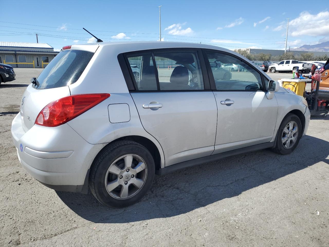 2007 Nissan Versa - Image 3