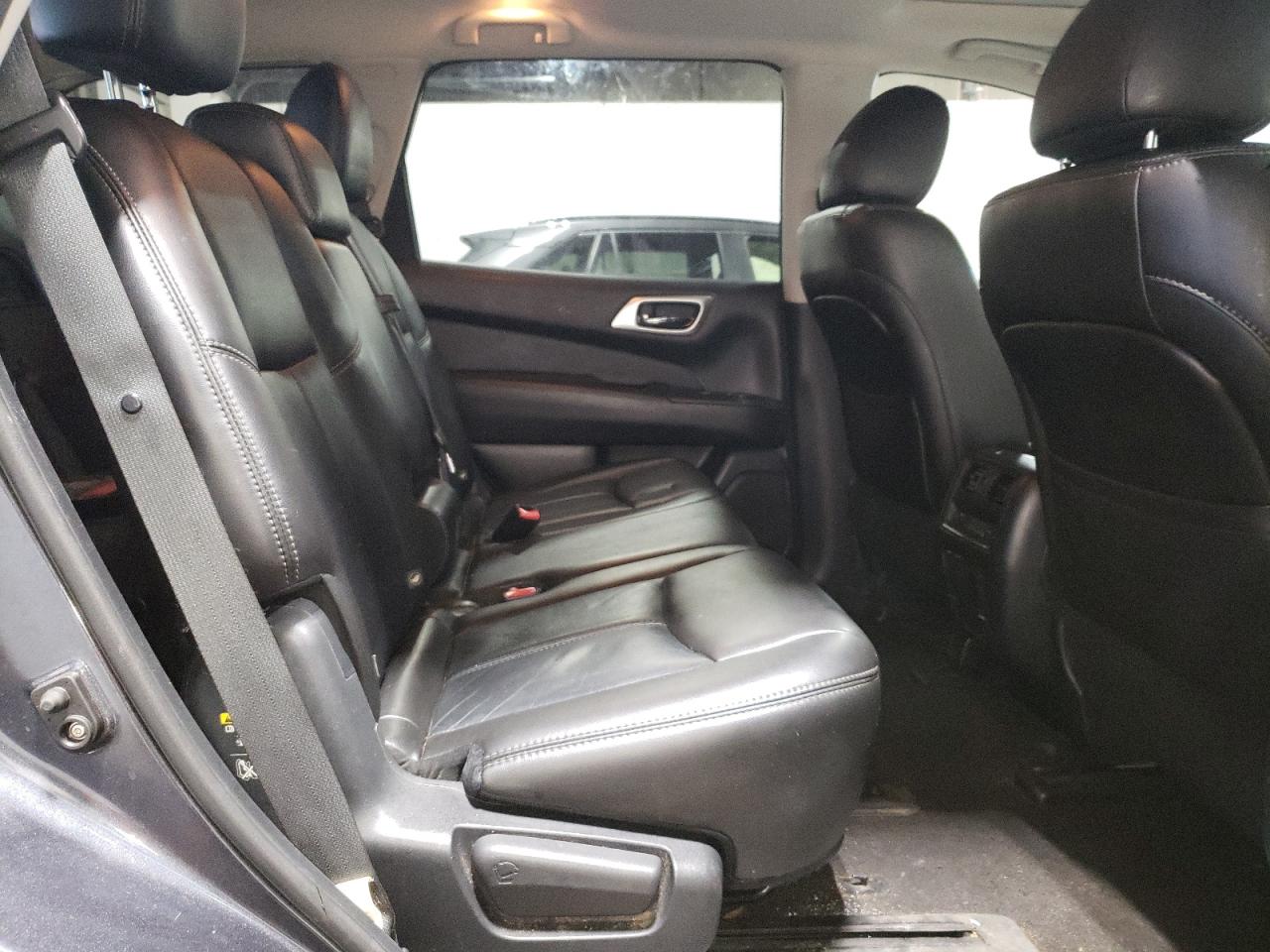 2014 Nissan Pathfinder - Image 11