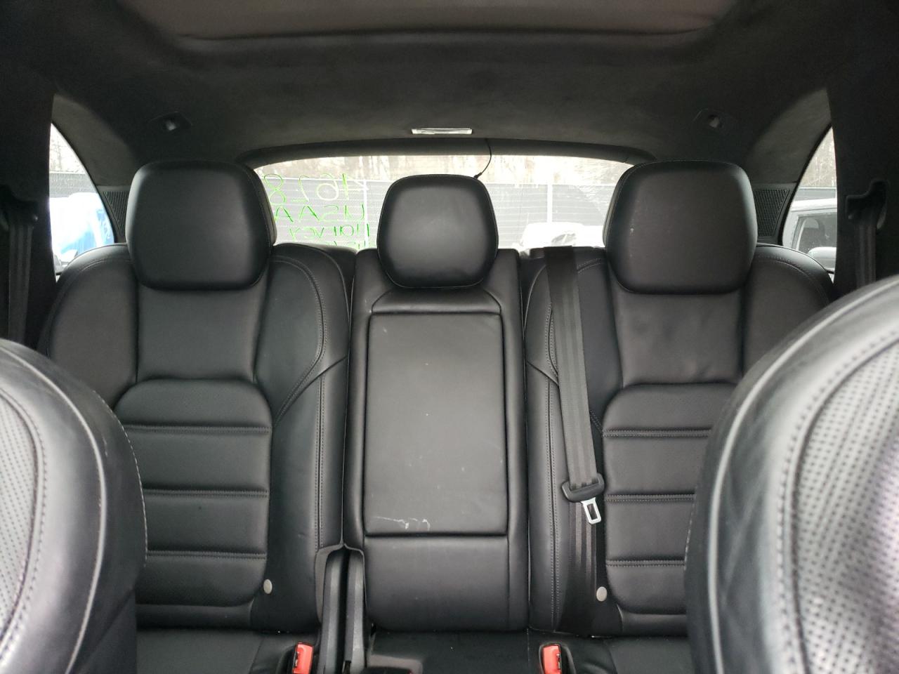 2016 Porsche Cayenne Gts VIN: WP1AD2A26GLA72543 Lot: 49081025